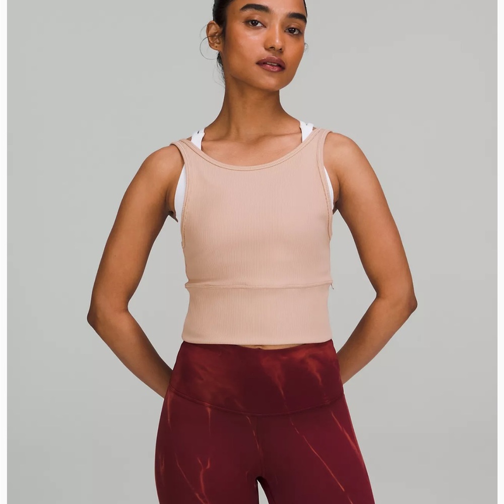 Lululemon tank crop top